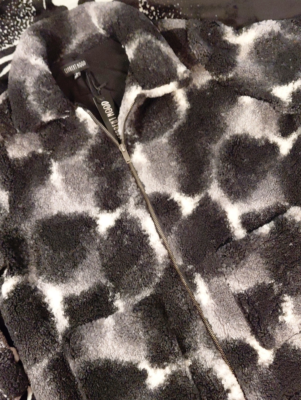 DOLLSKILL Current Mood 1X Black/WHITE SERPA Textured Jacket ZIP FRONT AND POCKET